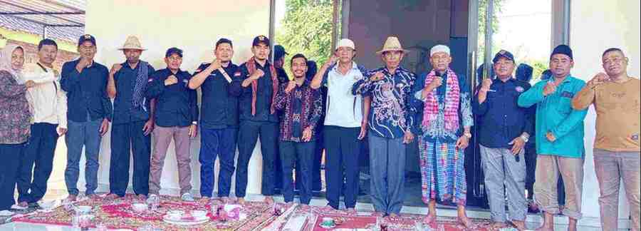 Pertemuan Rutin Komunitas Pelayan Masyarakat Jerowaru Tebar Kepedulian untuk Anak Yatim Piatu